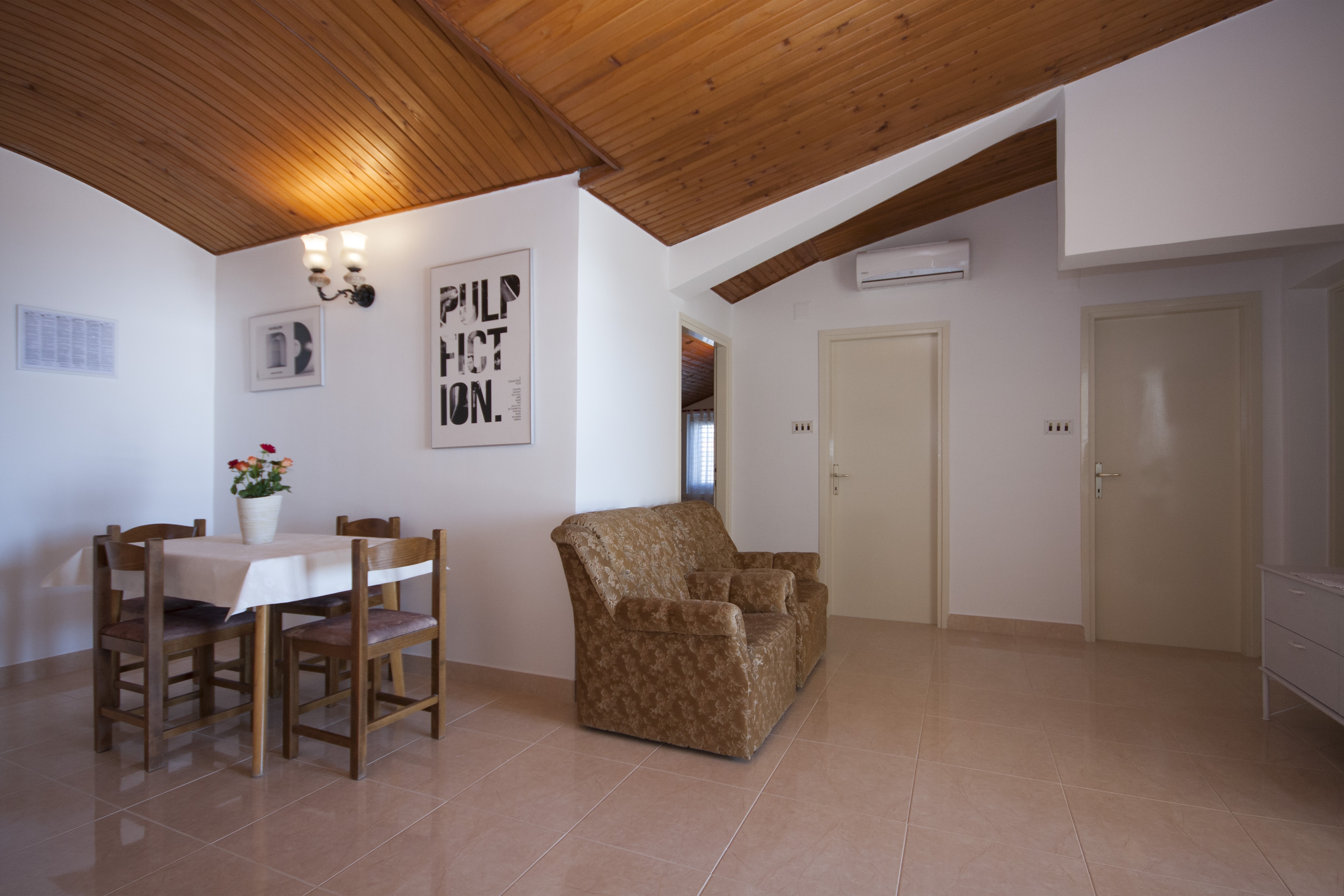 Four-bedroom apartment with terrace and sea view Brodarica, Šibenik (A-5736-b)