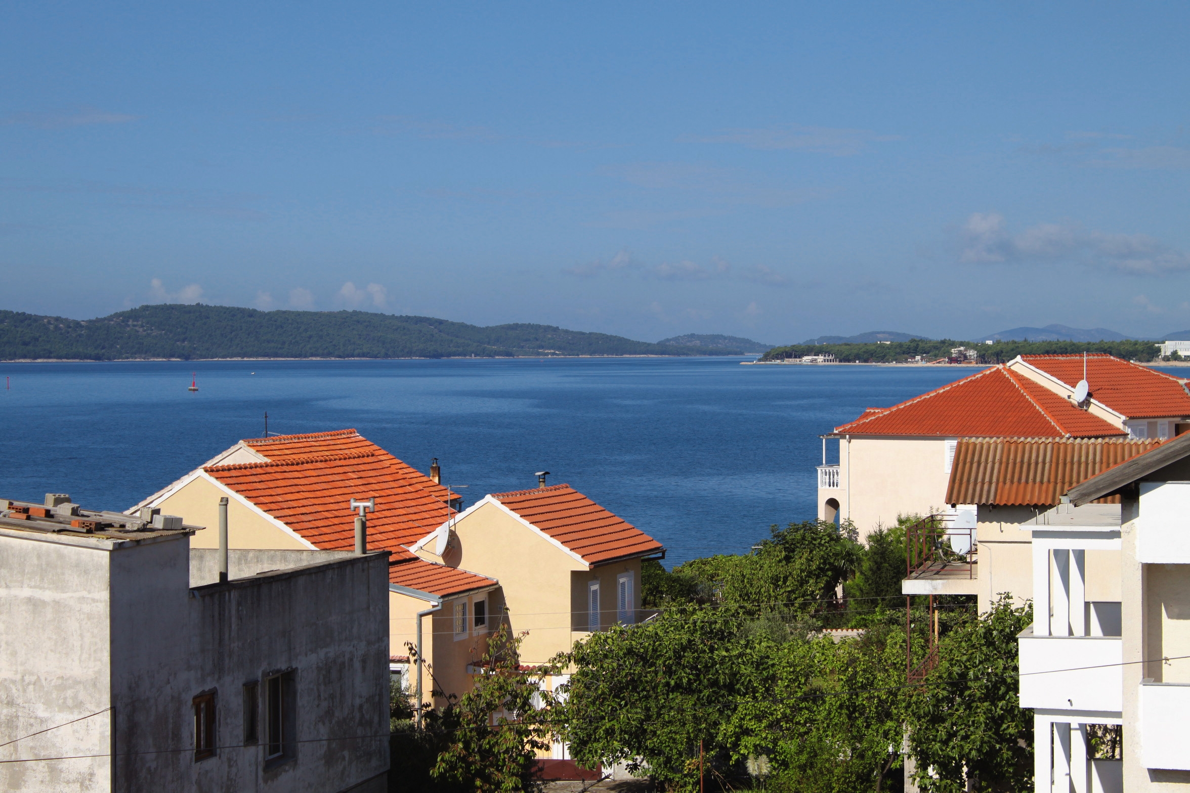 Four bedroom apartment with terrace and sea view Brodarica, Šibenik  A-b