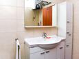 Srima - Vodice, Bathroom in the apartment, WiFi.