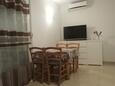Dining room Srima - Vodice, Dining room in the apartment, air condition available and WiFi.
