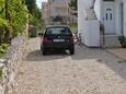 Srima - Vodice, Vodice, Parking lot 5742 - Apartments with pebble beach.
