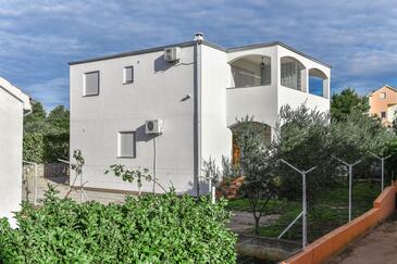 Srima - Vodice, Vodice, Property 5742 - Apartments with pebble beach.
