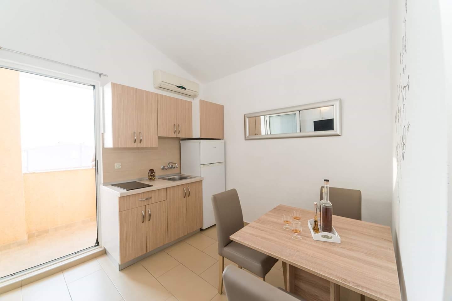 Studio flat with balcony and sea view Privlaka, Zadar (AS-5746-a)