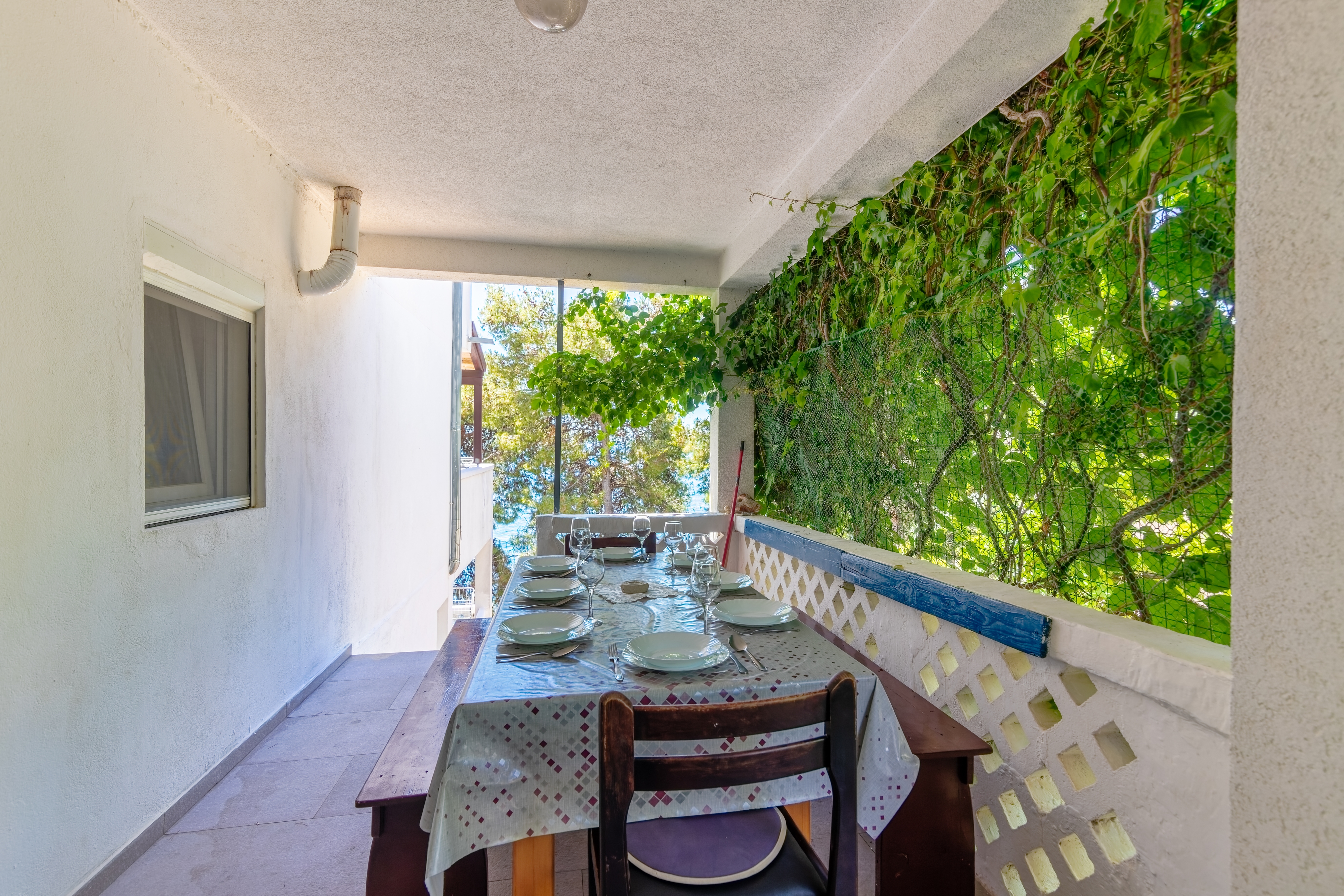 Four bedroom apartment near beach Cove Torac, Hvar  A-a