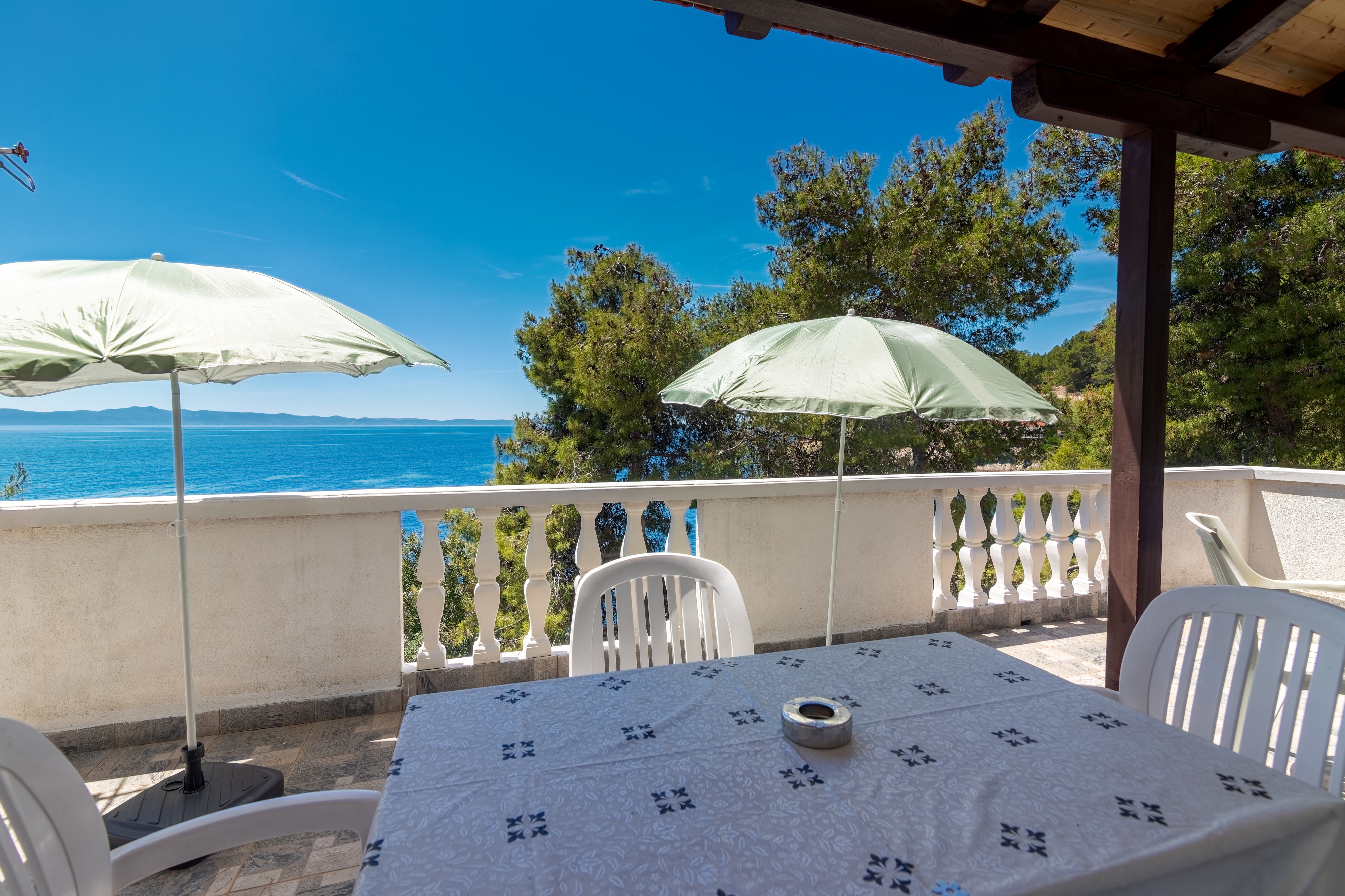 Four bedroom apartment near beach Cove Torac, Hvar  A-a