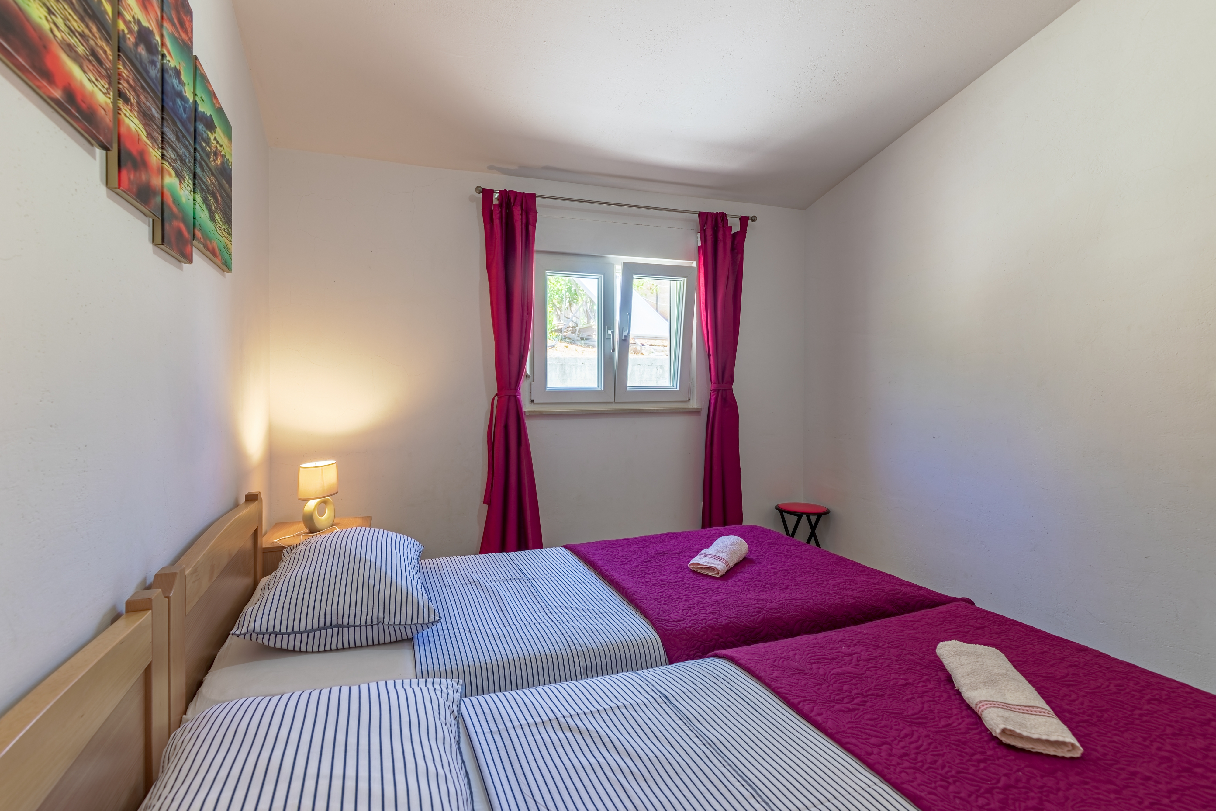 Two bedroom apartment near beach Cove Torac, Hvar  A-b