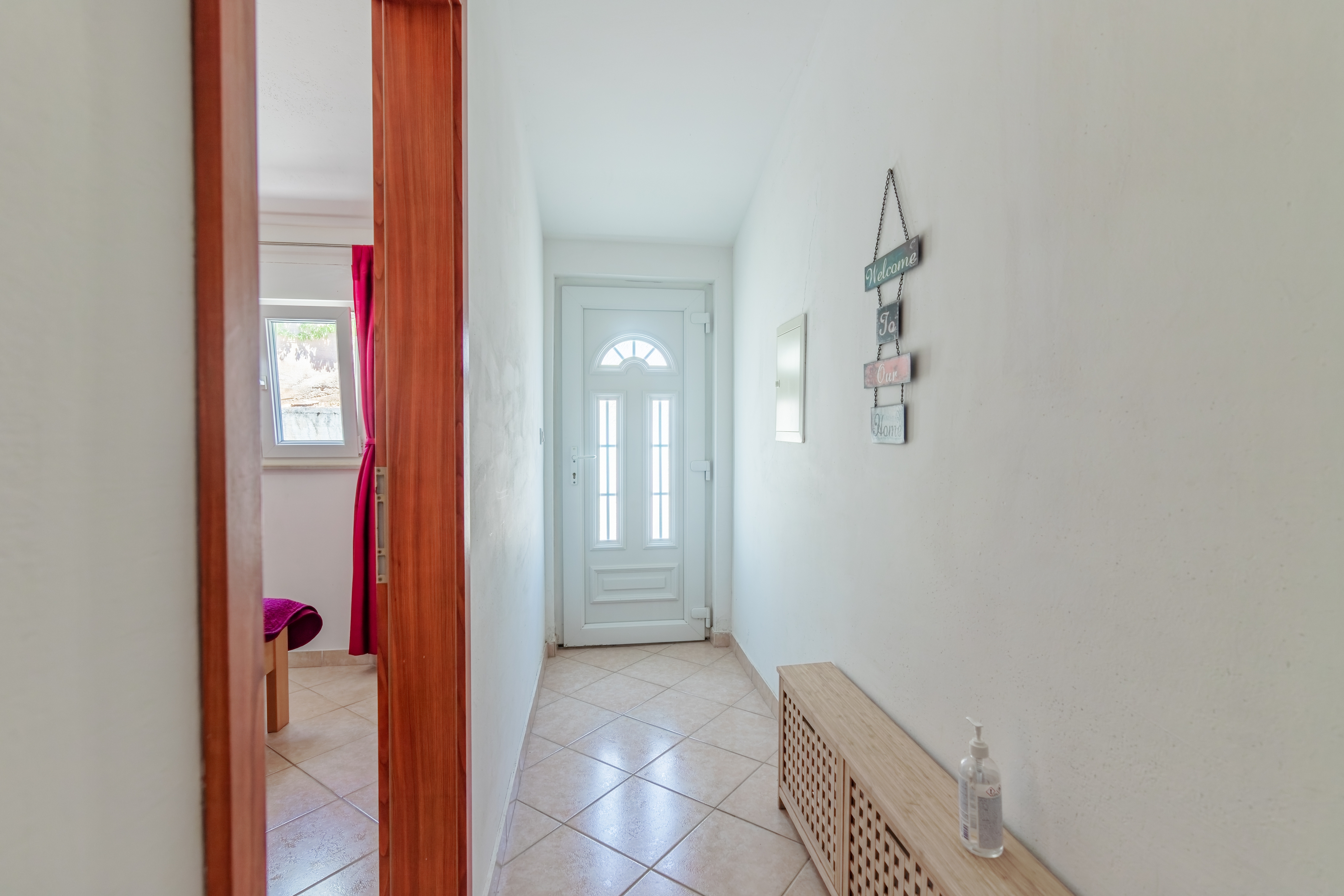 Two bedroom apartment near beach Cove Torac, Hvar  A-b
