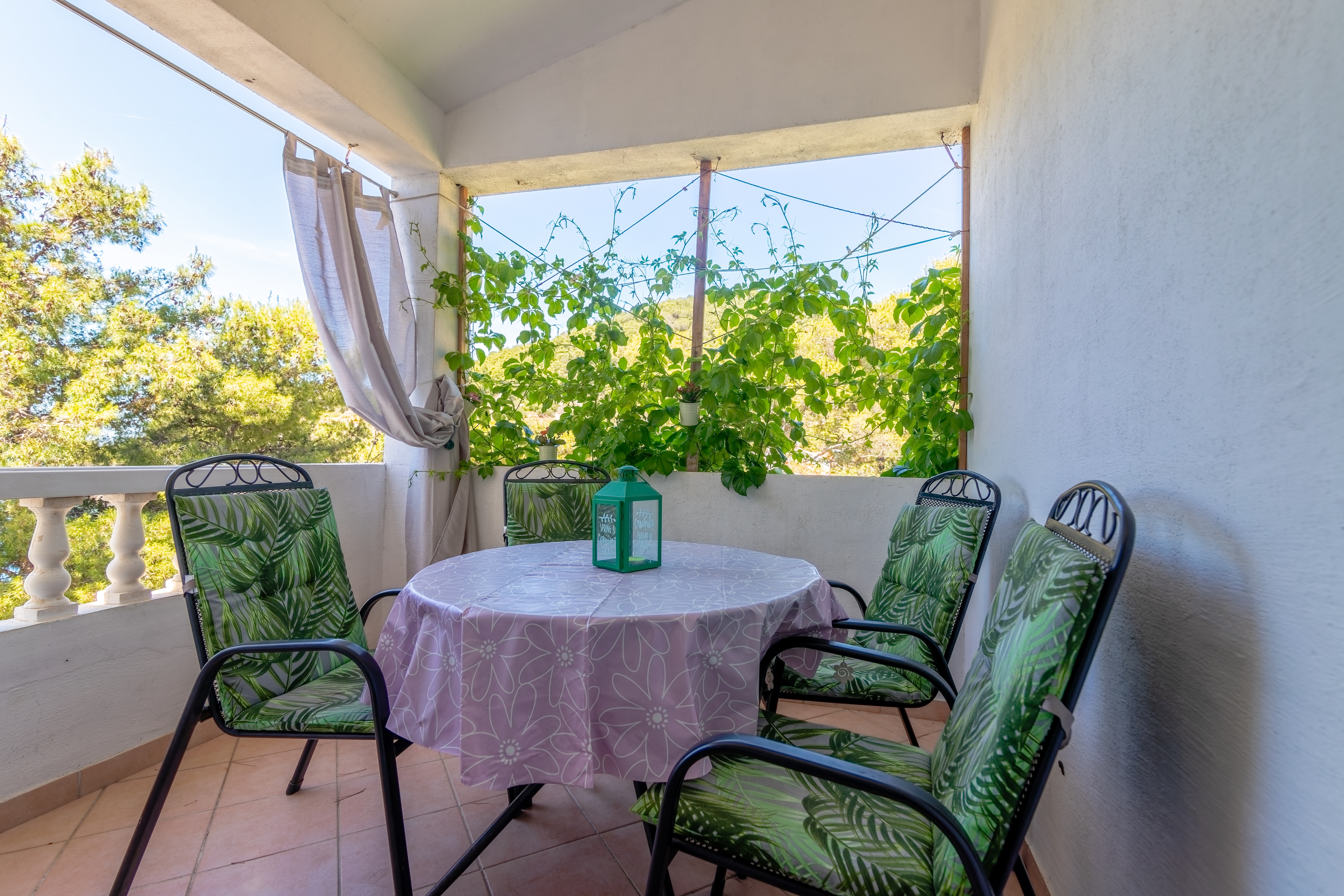 Two bedroom apartment near beach Cove Torac, Hvar  A-b