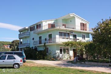 Bibinje, Zadar, Hébergement 5753 - Appartement avec une plage de galets.