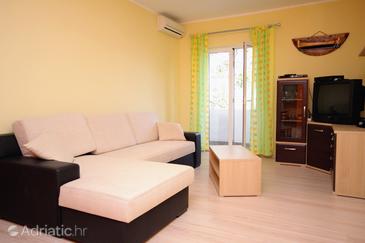 Living room 1 Privlaka, Living room 1 in the apartment, dostupna klima i WIFI.