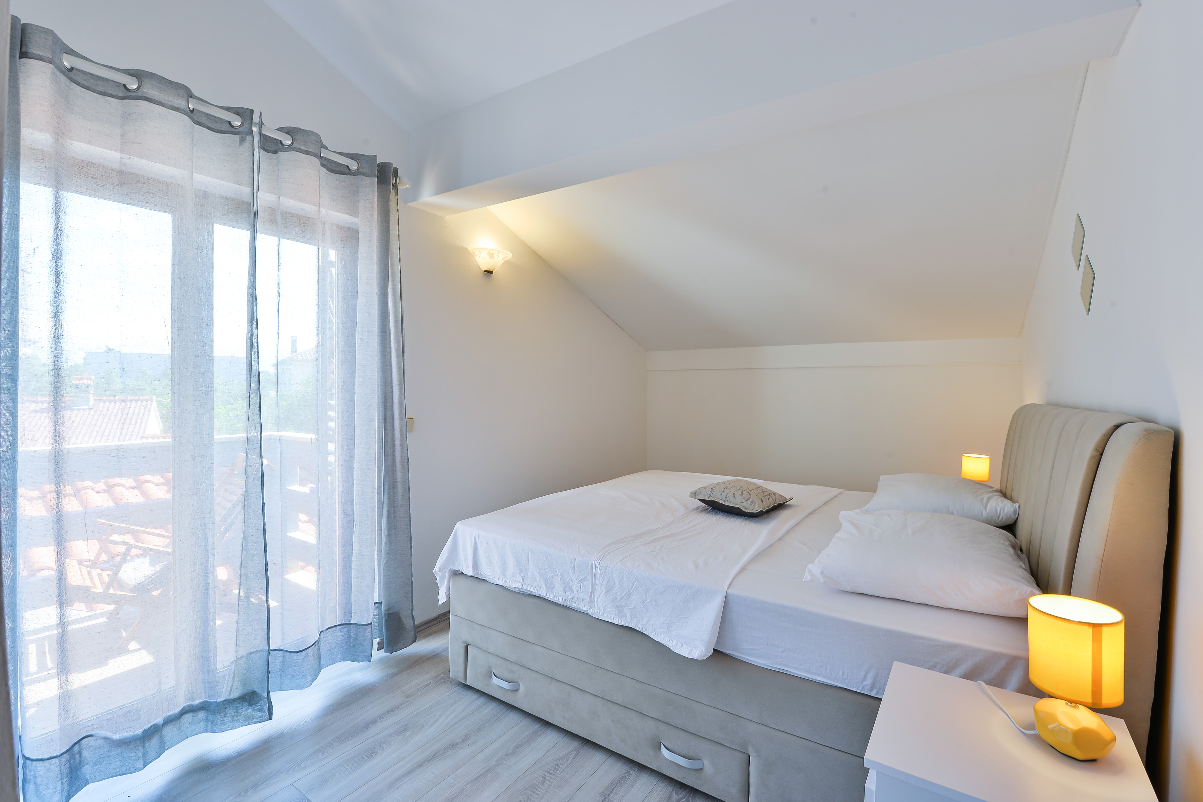 Two bedroom apartment with balcony Privlaka, Zadar (A-5762-a)