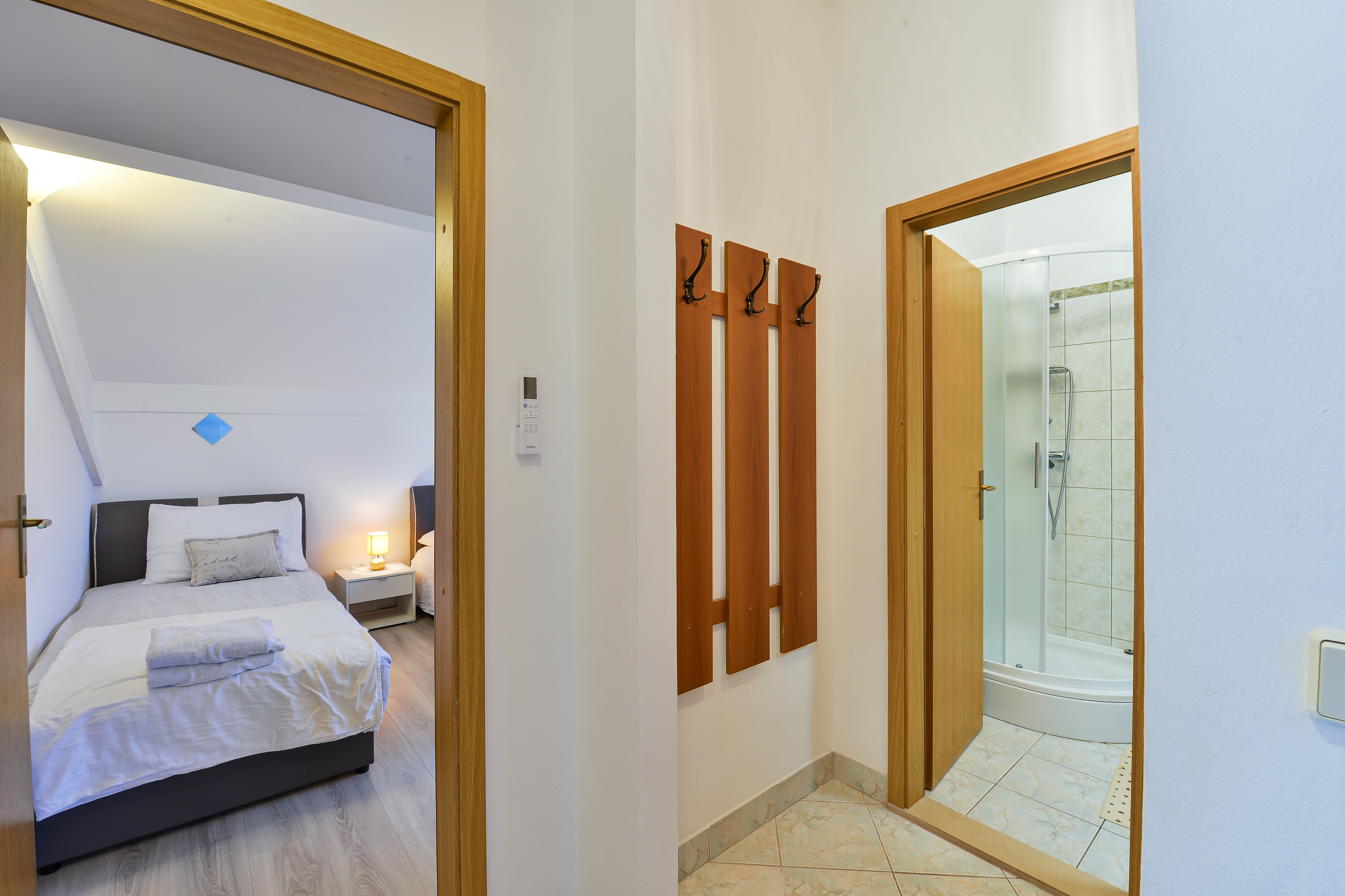 One bedroom apartment with balcony Privlaka, Zadar  A-b