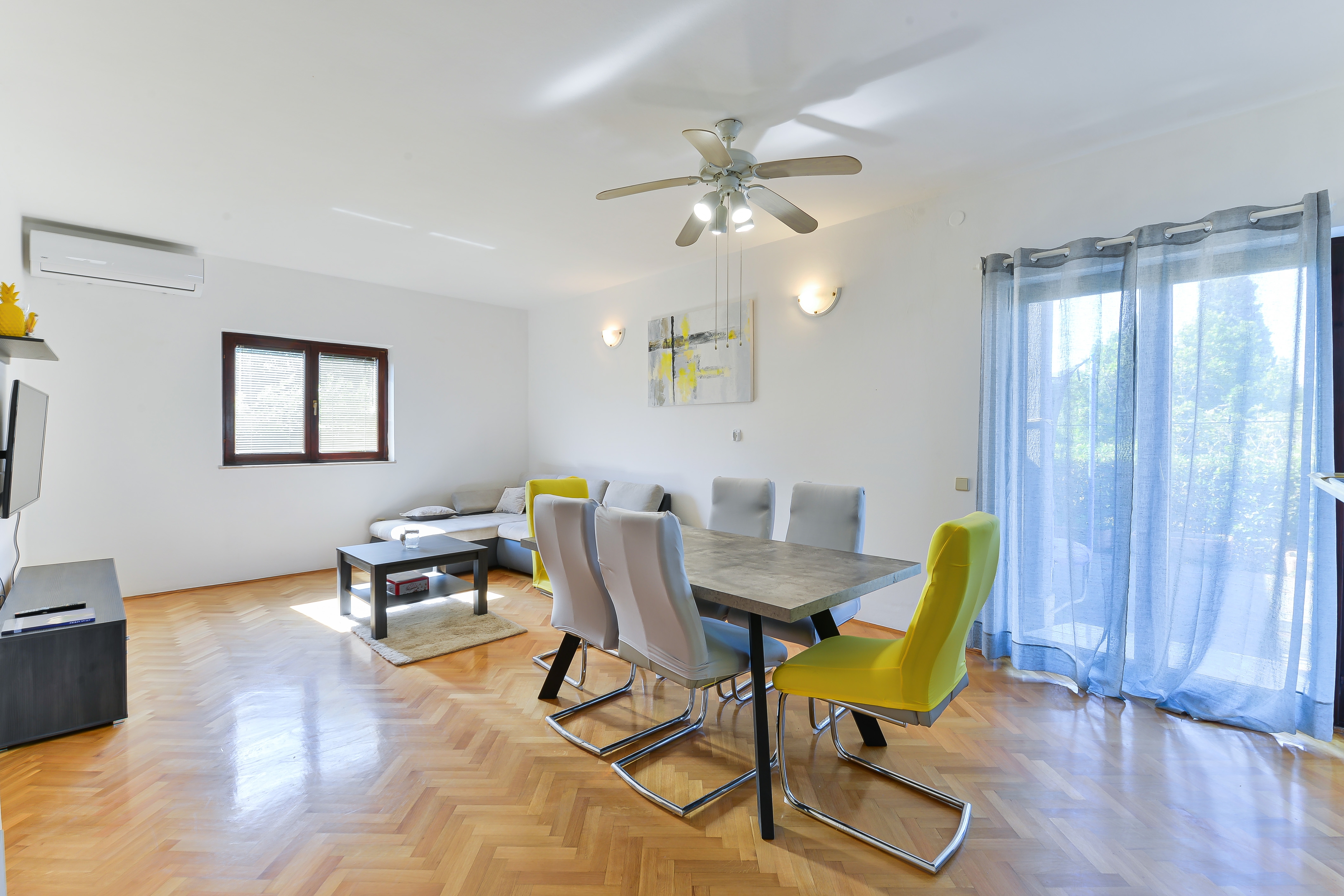 Two bedroom apartment with terrace Privlaka, Zadar (A-5762-c) Two bedroom apartment with terrace Privlaka, Zadar (A-5762-c)