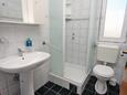 Ražanac, Bathroom in the apartment, (pet friendly) and WiFi.