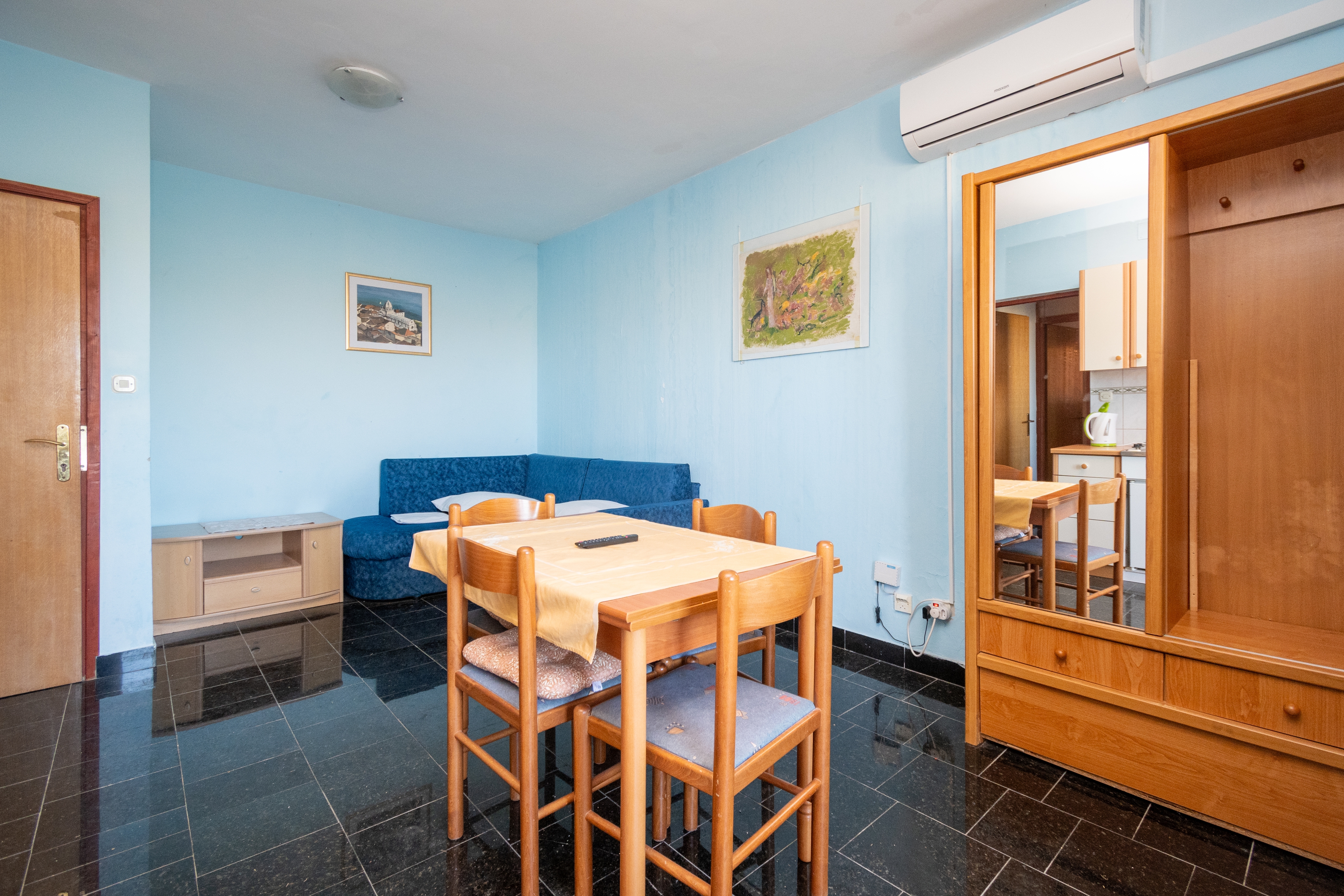 Jednosobni apartman uz plažu Ražanac, Zadar  A-c