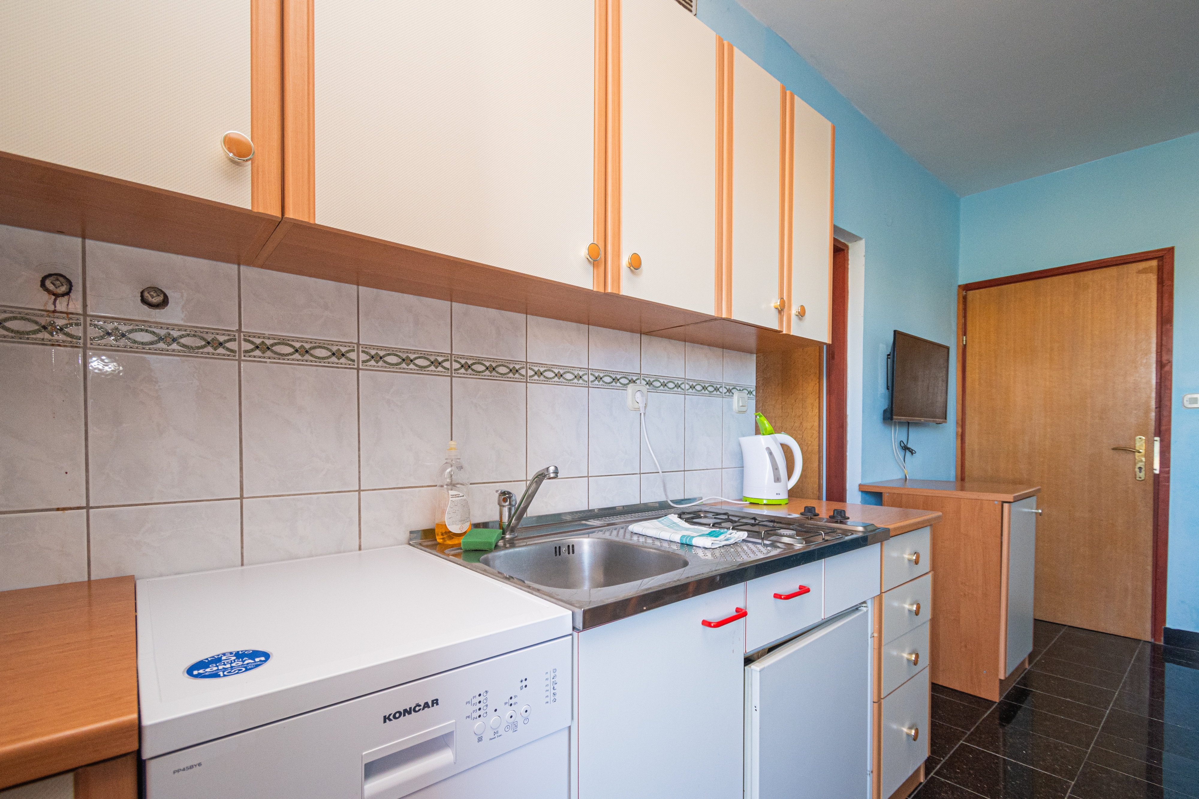 Jednosobni apartman uz plažu Ražanac, Zadar  A-c