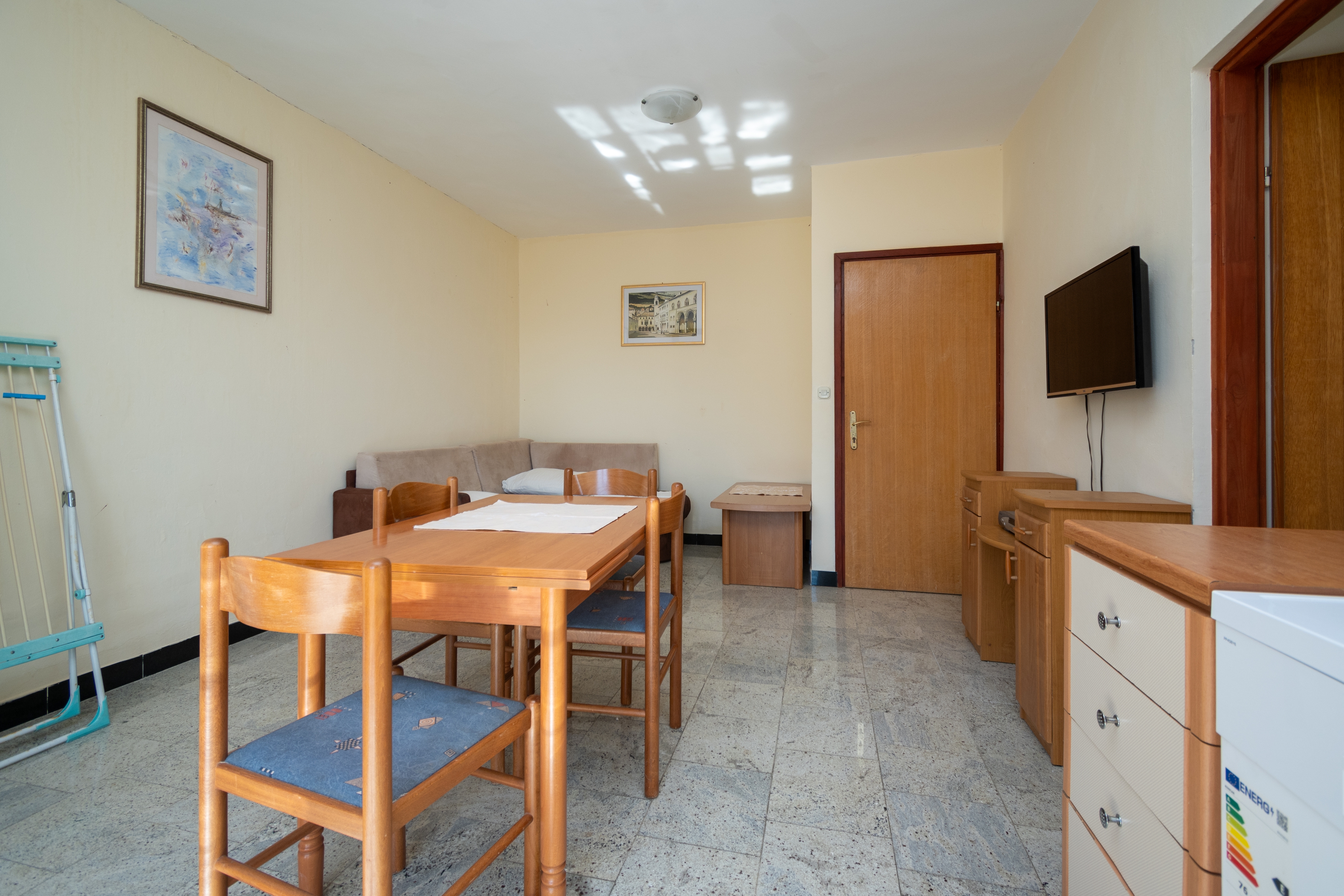 Jednosobni apartman uz plažu Ražanac, Zadar  A-d