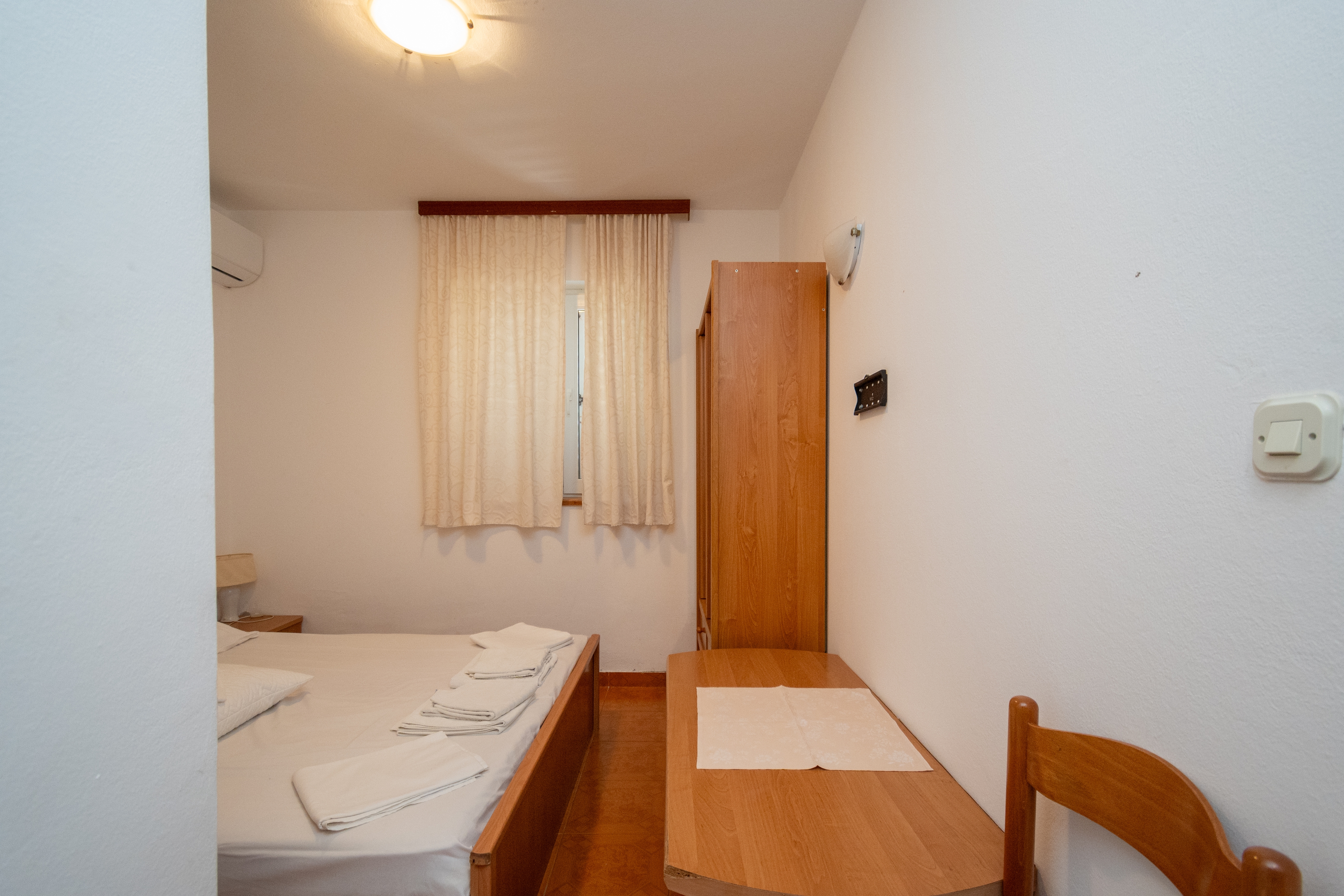 Two bedroom apartment near beach Ražanac, Zadar  A-g