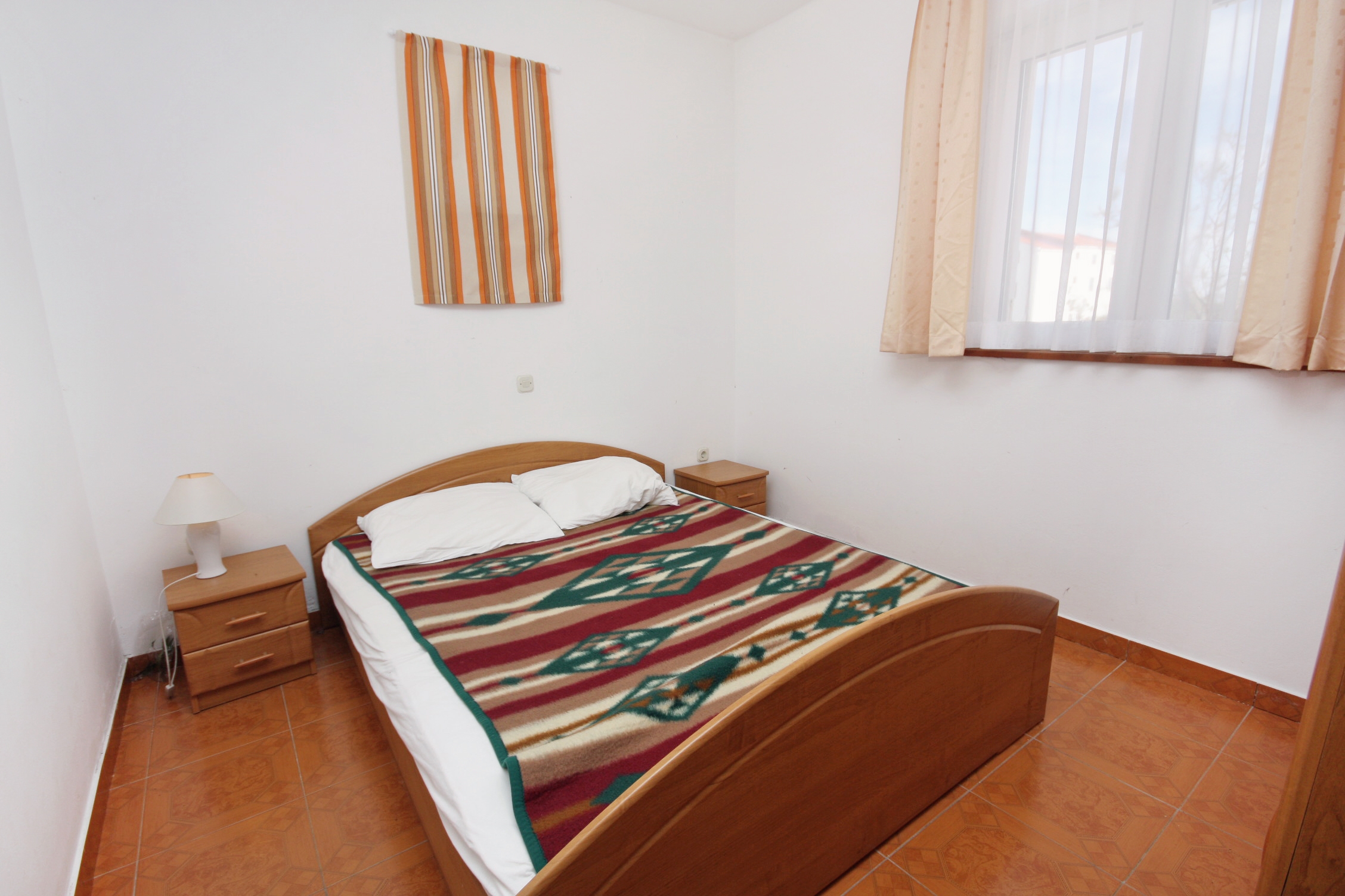 Two bedroom apartment near beach Ražanac, Zadar (A-5766-h)