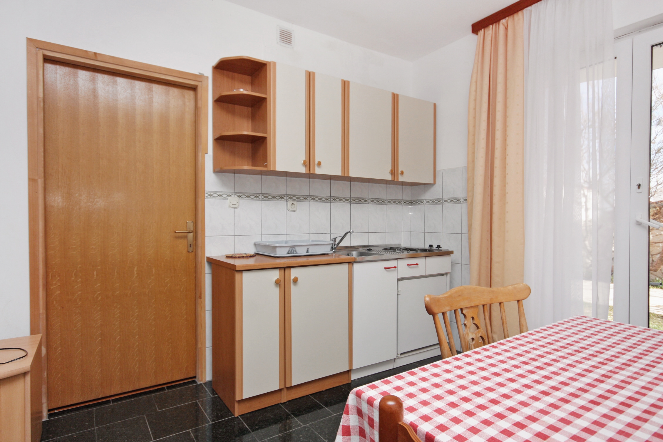 Two bedroom apartment near beach Ražanac, Zadar (A-5766-h)