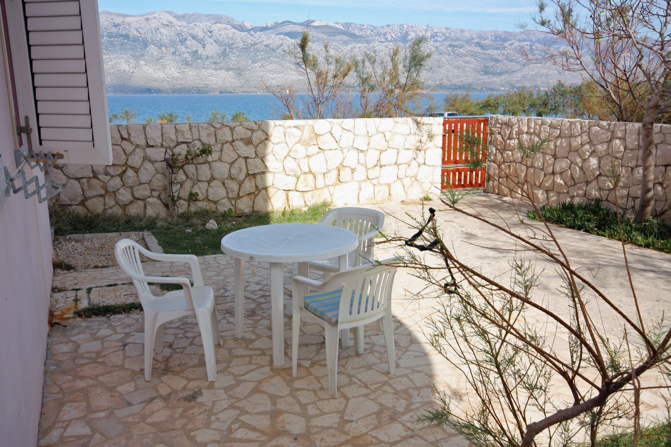 Two bedroom apartment near beach Ražanac, Zadar (A-5766-h)
