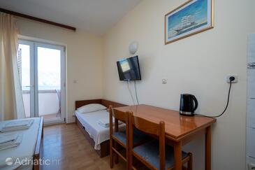 Ražanac, Столовая в размещении типа studio-apartment, Домашние животные допускаются и WiFi.