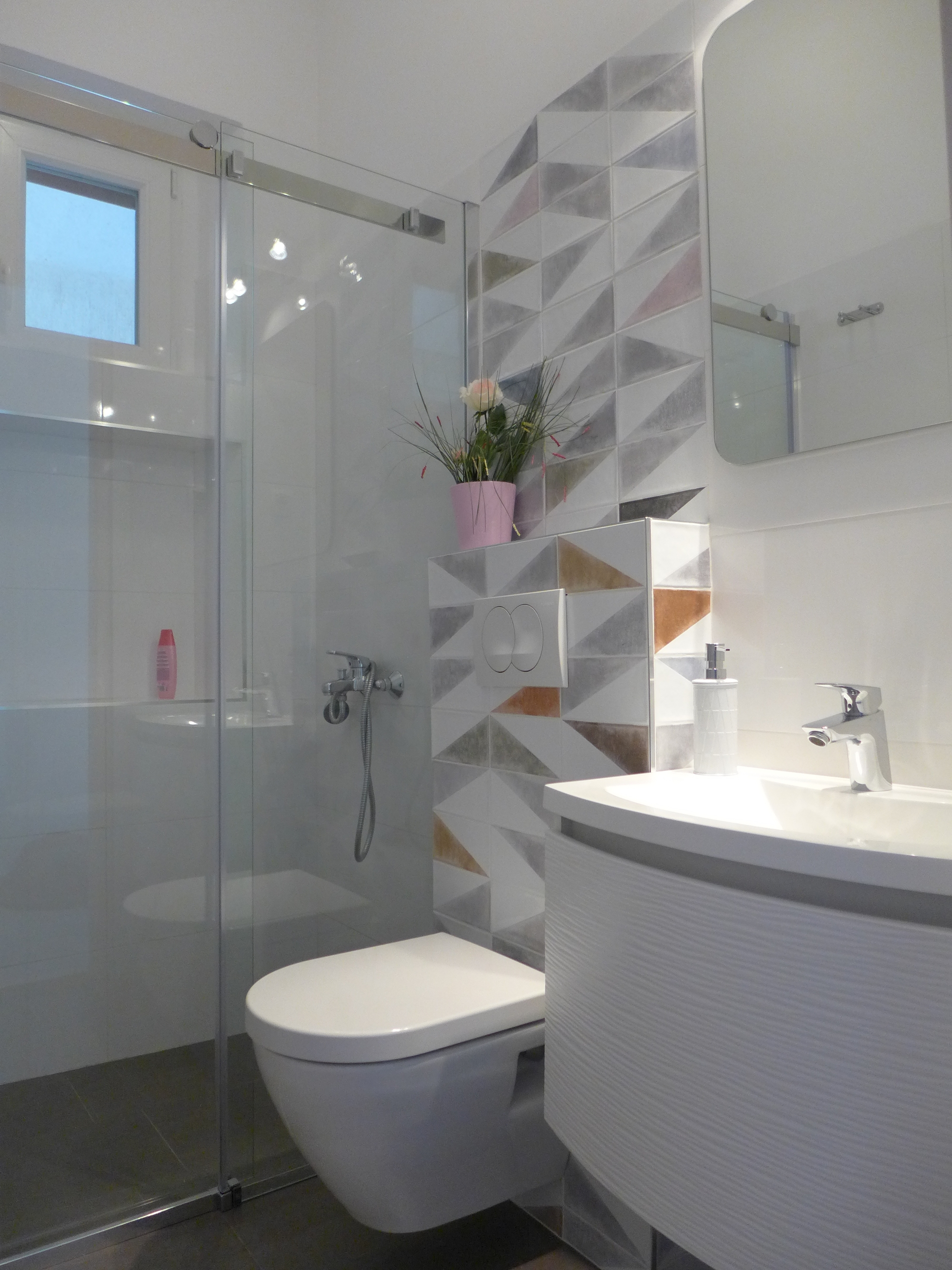 Three bedroom apartment near beach Sumartin, Brač  A-a