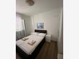 Spavaća soba 1 Sućuraj, Spavaća soba 1 u smještaju tipa apartment, WiFi.