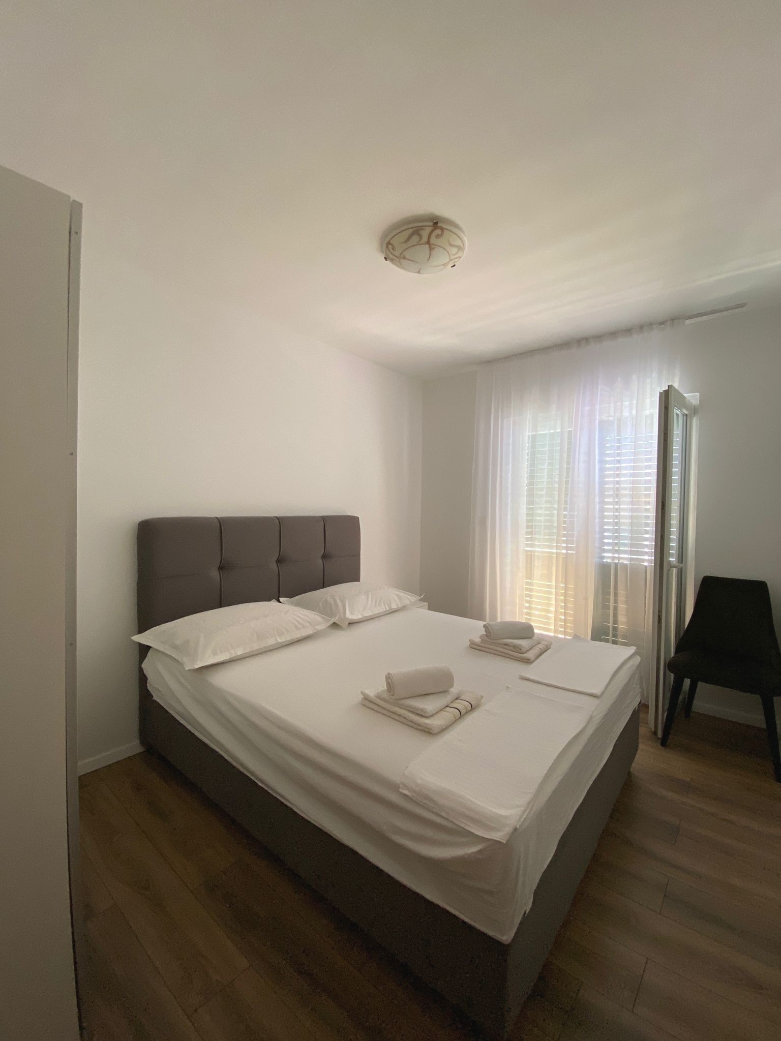 Four bedroom apartment near beach Sućuraj, Hvar  A-a