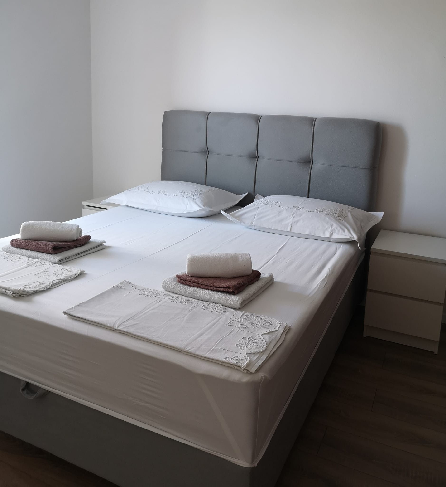 Four bedroom apartment near beach Sućuraj, Hvar  A-a