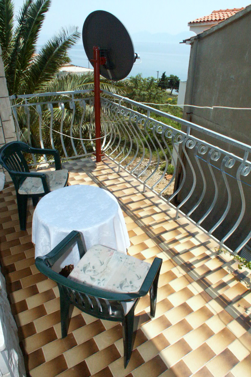 Four bedroom apartment near beach Sućuraj, Hvar  A-a