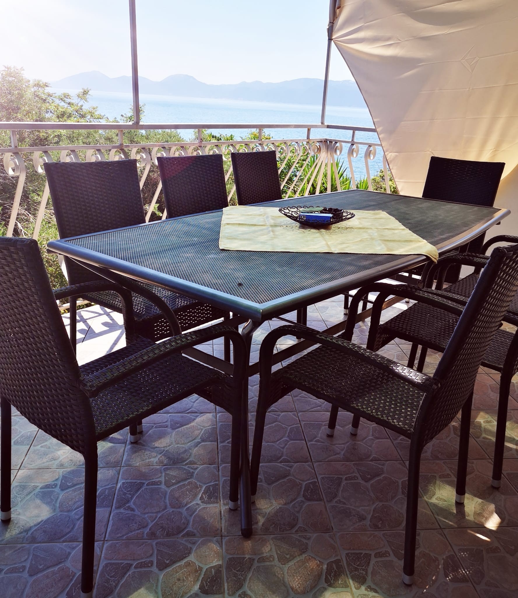 Four bedroom apartment near beach Sućuraj, Hvar  A-a