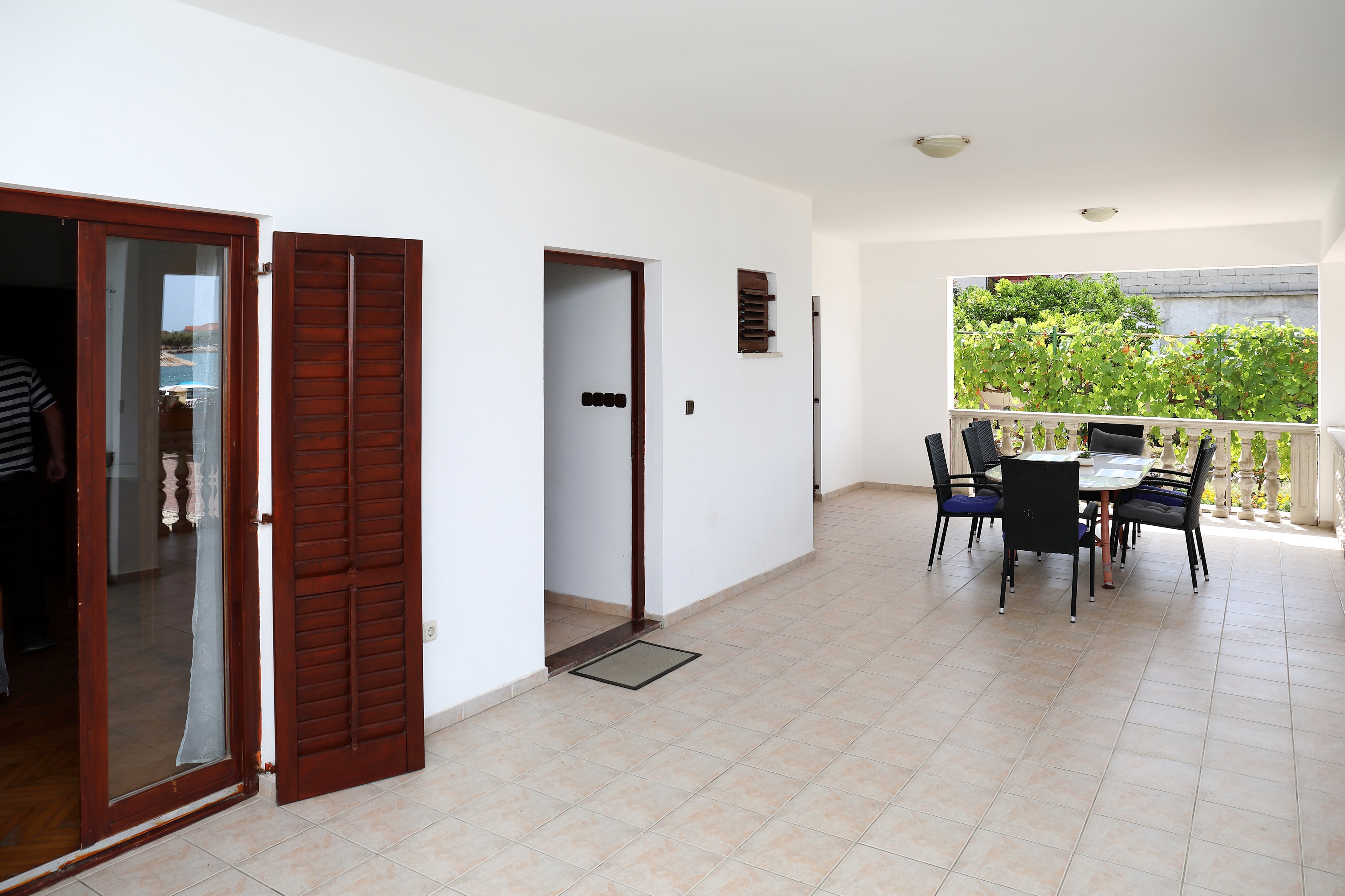 Three bedroom apartment near beach Bibinje, Zadar  A-d