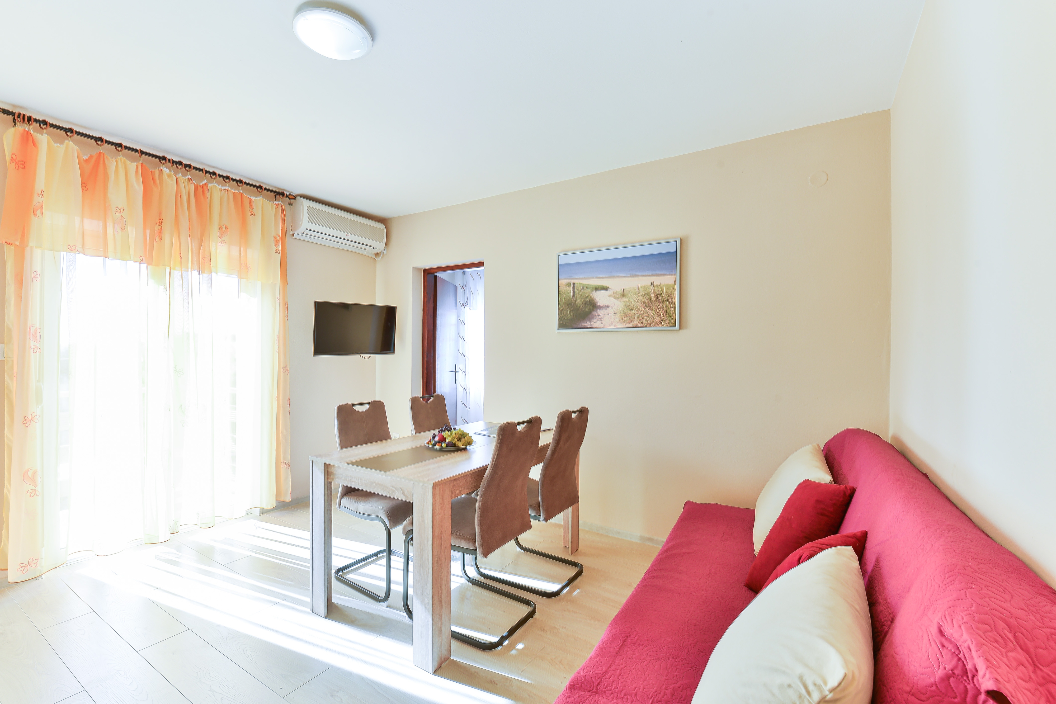 One bedroom apartment with balcony and sea view Bibinje, Zadar (A-5786-c)