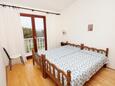 Vrsi - Mulo, Bedroom 2 in the apartment, (pet friendly) and WiFi.