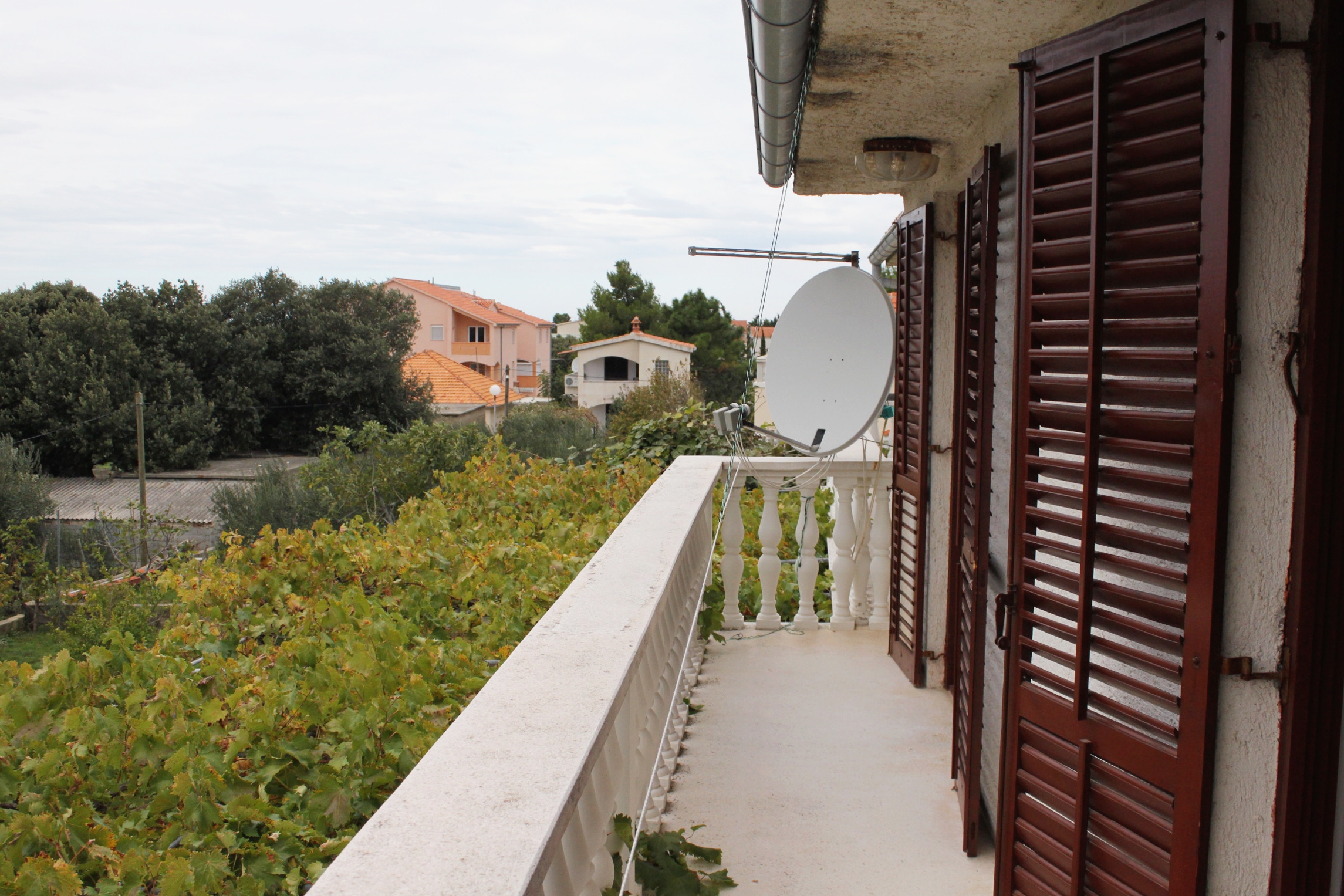 Four bedroom apartment with terrace and sea view Vrsi - Mulo, Zadar  A-b