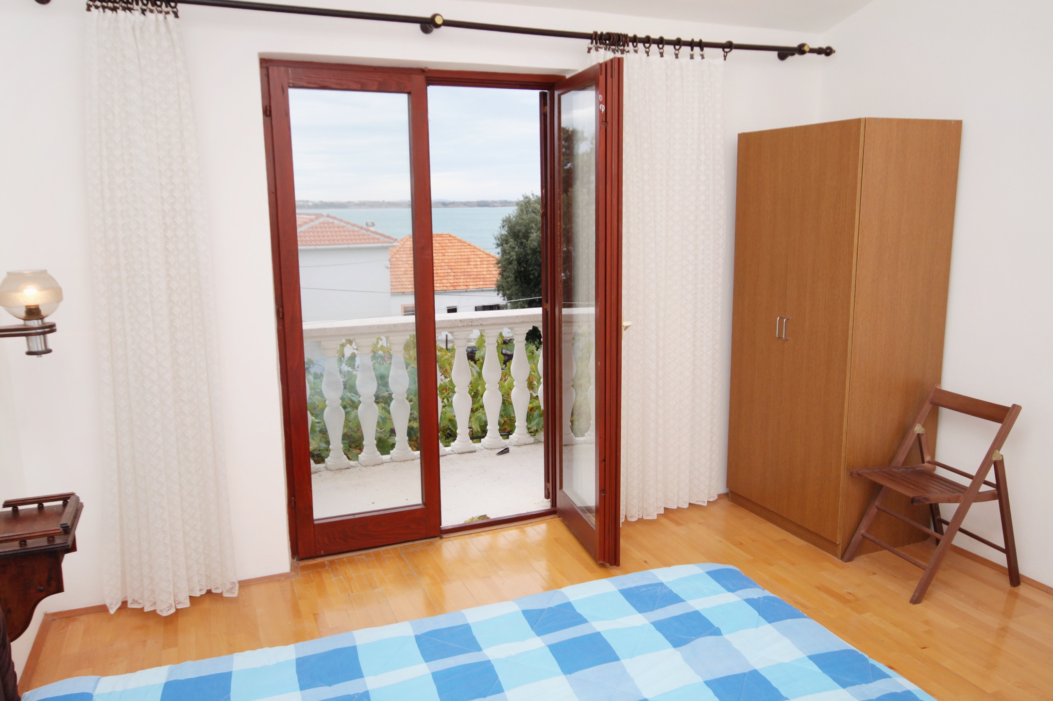 Four bedroom apartment with terrace and sea view Vrsi - Mulo, Zadar  A-b