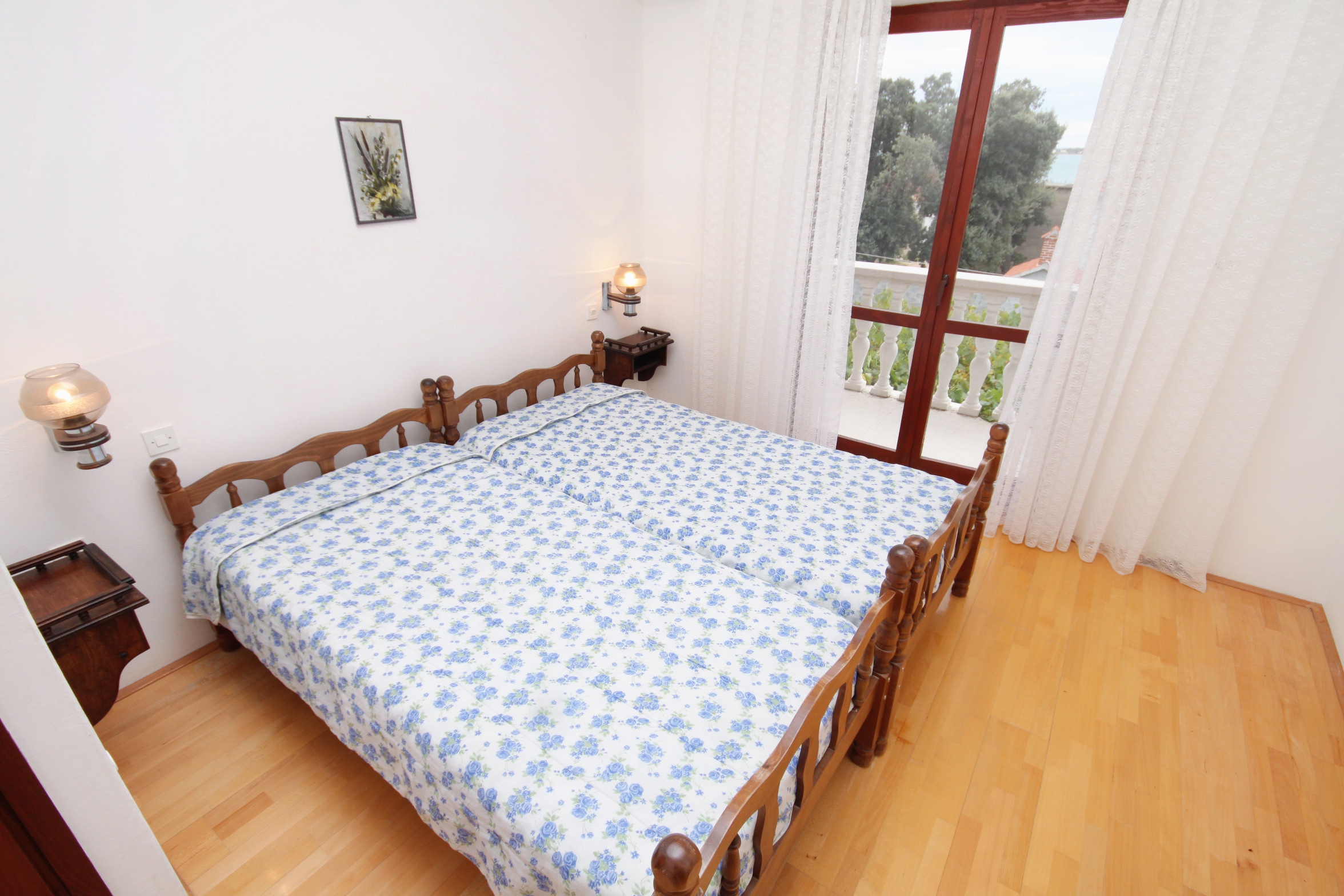Four bedroom apartment with terrace and sea view Vrsi - Mulo, Zadar  A-b