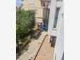 Zadar - Diklo, Zadar, Courtyard 5794 - Apartments near sea with pebble beach.