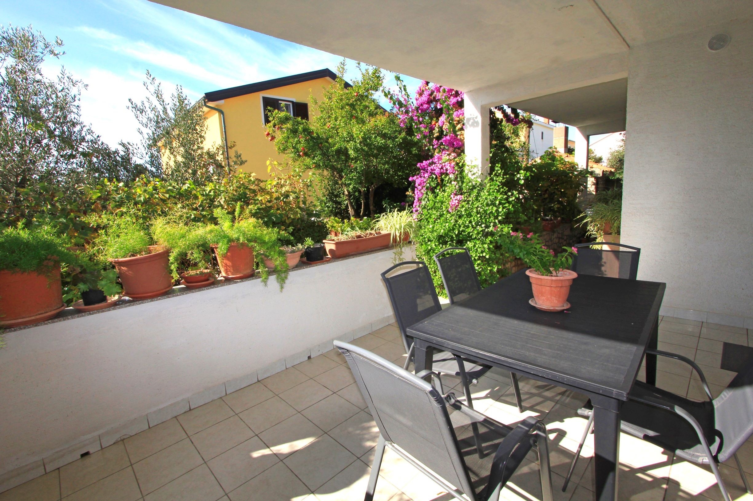 Two bedroom apartment with terrace Nin (Zadar) (A-5797-a)