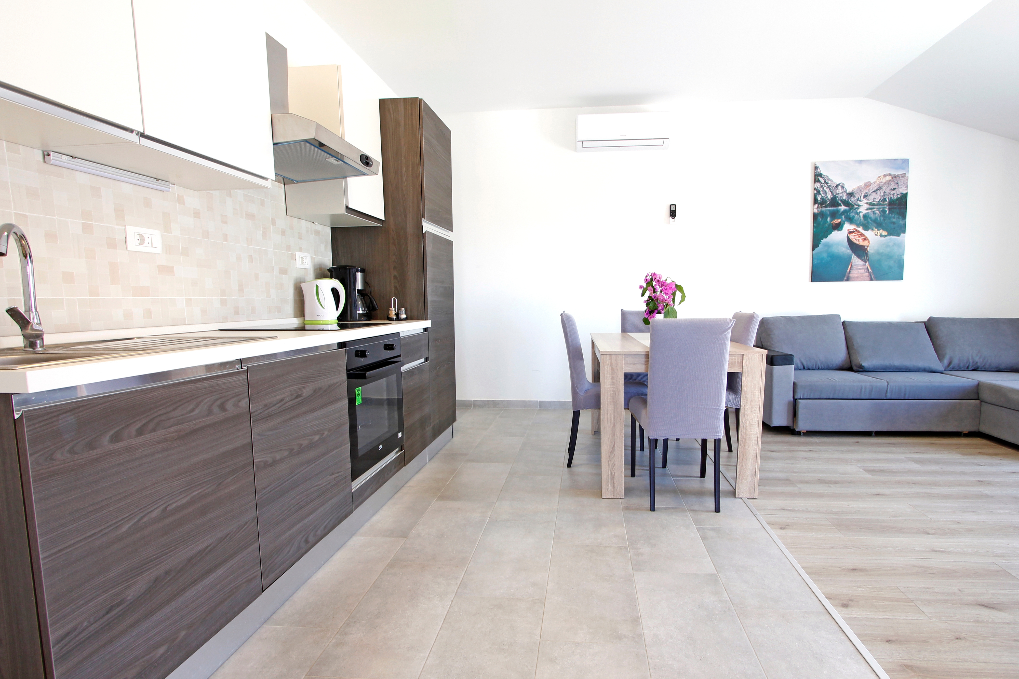 One bedroom apartment with terrace and sea view Nin, Zadar (A-5797-f) One bedroom apartment with terrace and sea view Nin, Zadar (A-5797-f)