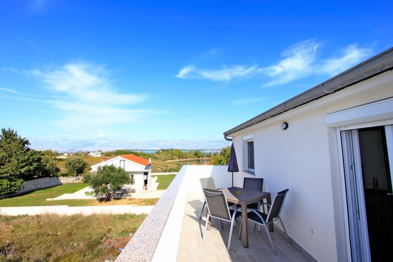 One bedroom apartment with terrace and sea view Nin, Zadar (A-5797-f) One bedroom apartment with terrace and sea view Nin, Zadar (A-5797-f)