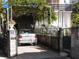 Parkiralište Vodice, Vodice, Parkiralište 5801 - Apartmani sa šljunčanom plažom.