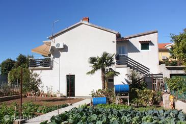 Property Vodice, Vodice, Property 5801 - Apartments with pebble beach.