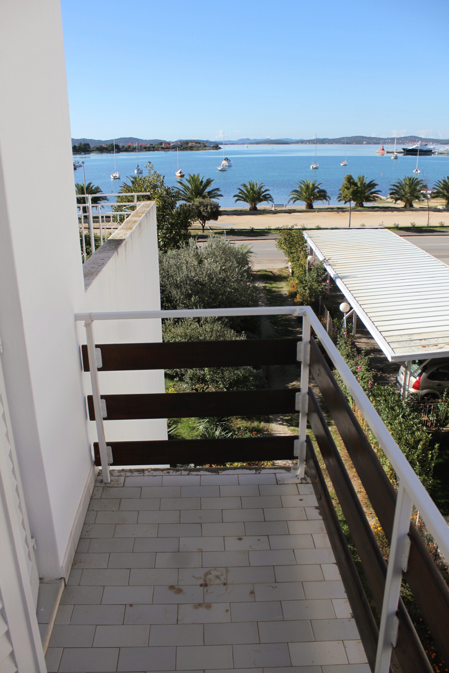 Two bedroom apartment with terrace and sea view Sukošan, Zadar  A-a