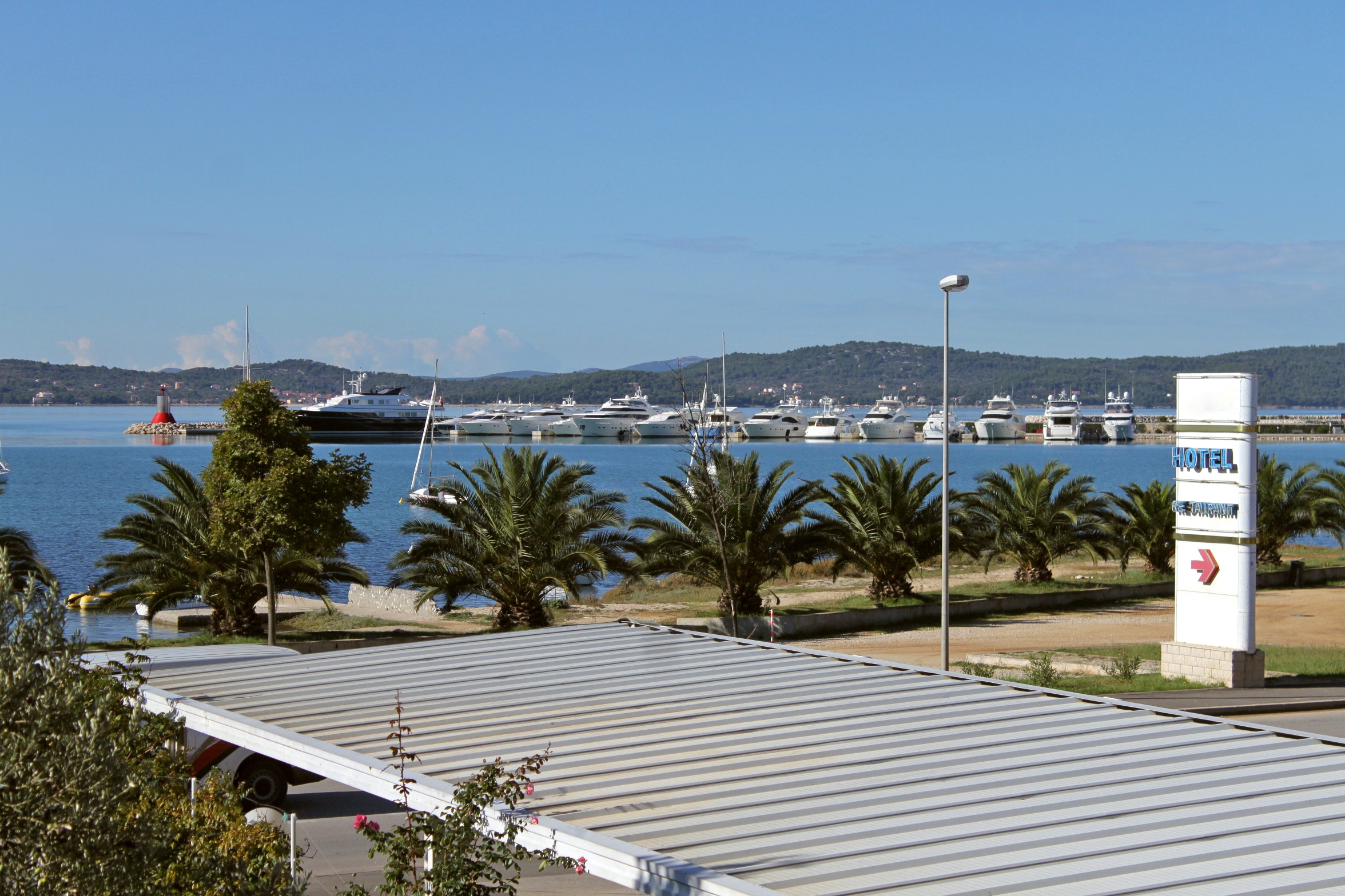 Two bedroom apartment with terrace and sea view Sukošan, Zadar  A-a