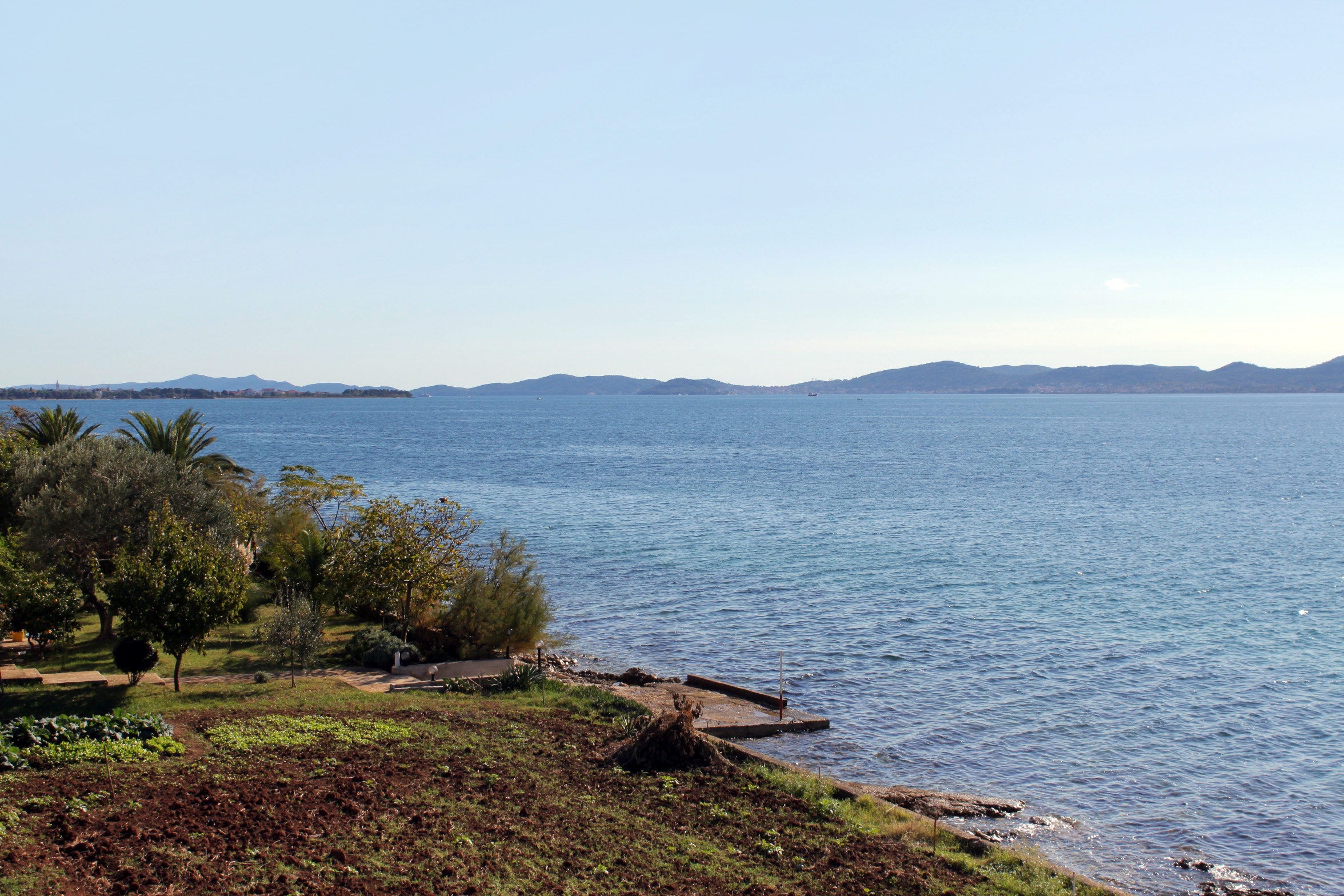 One bedroom apartment near beach Kožino, Zadar  A-c