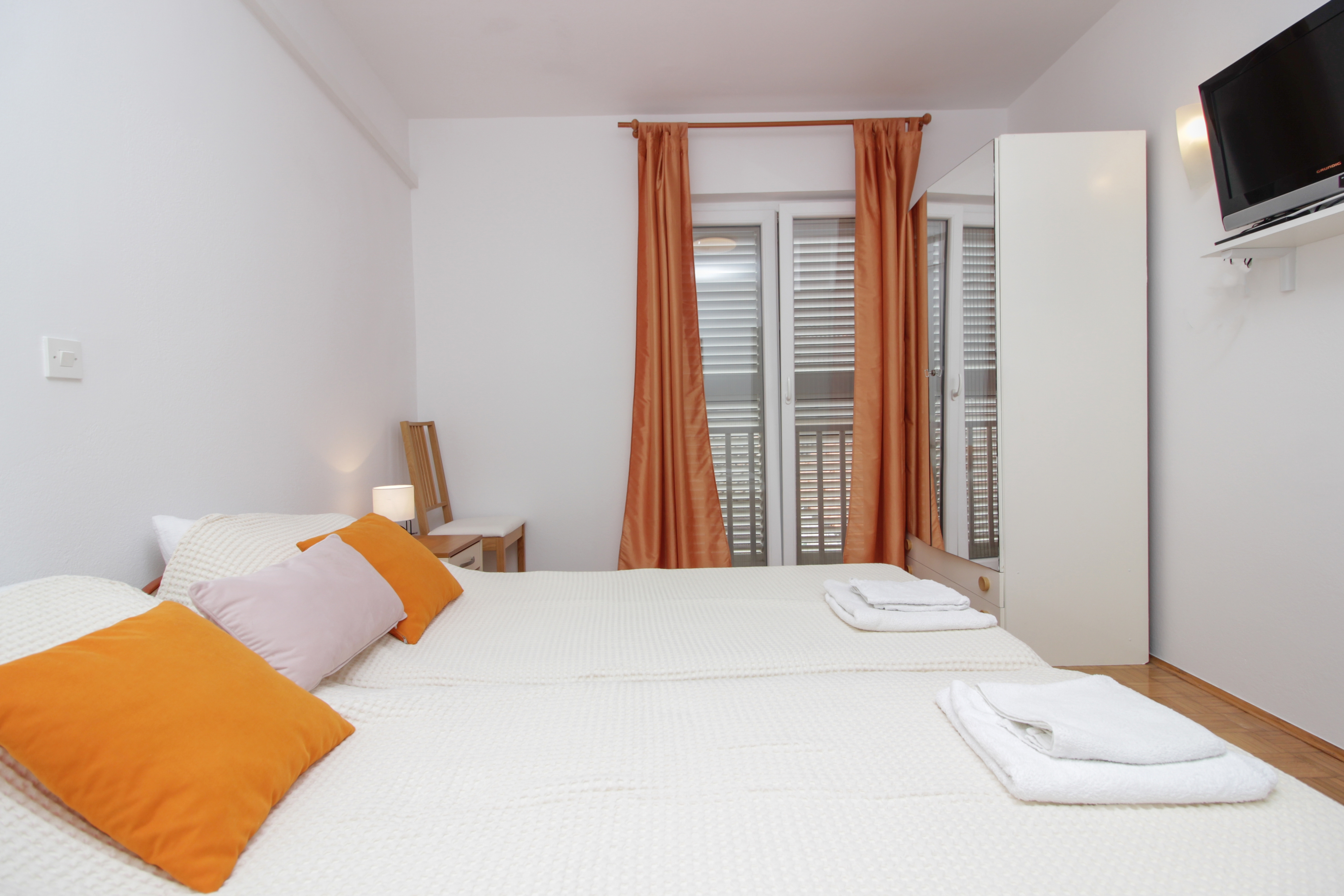 Jednosobni apartman s terasom i pogledom na more Nin, Zadar  A-b