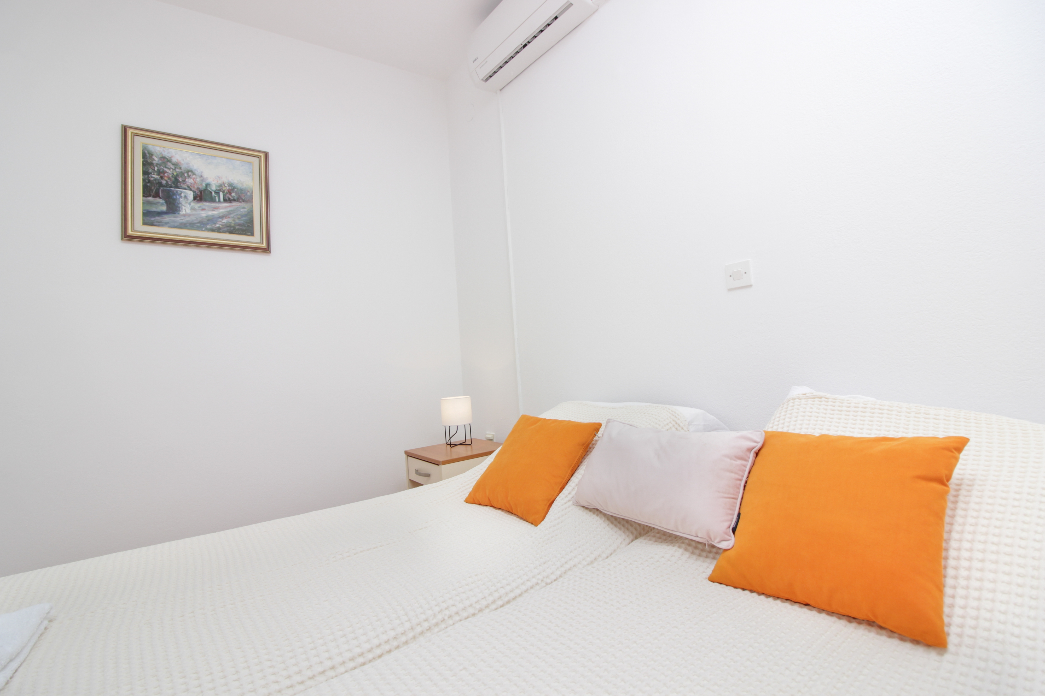 Jednosobni apartman s terasom i pogledom na more Nin, Zadar  A-b