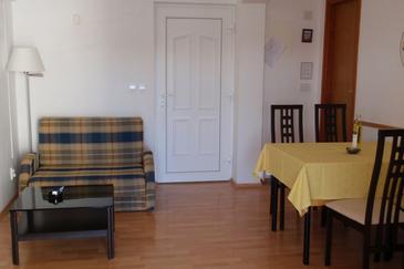Living room Vodice, Living room in the apartment, dostupna klima i WIFI.